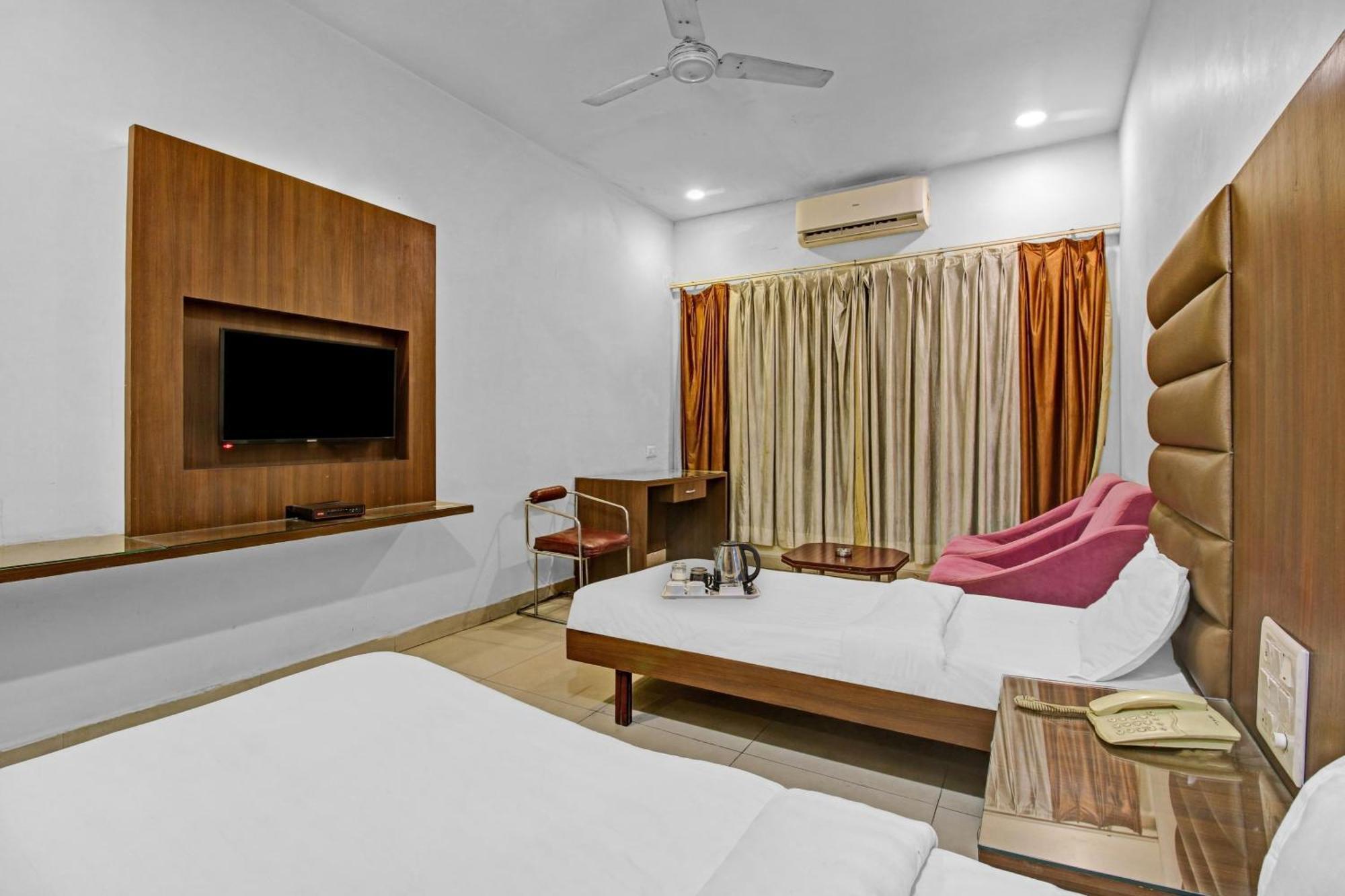 Hotel Collection O Surya Bhopal Exterior foto