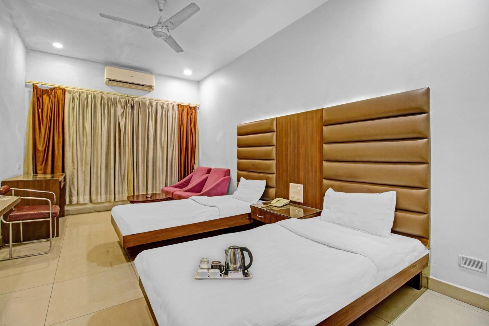 Hotel Collection O Surya Bhopal Exterior foto